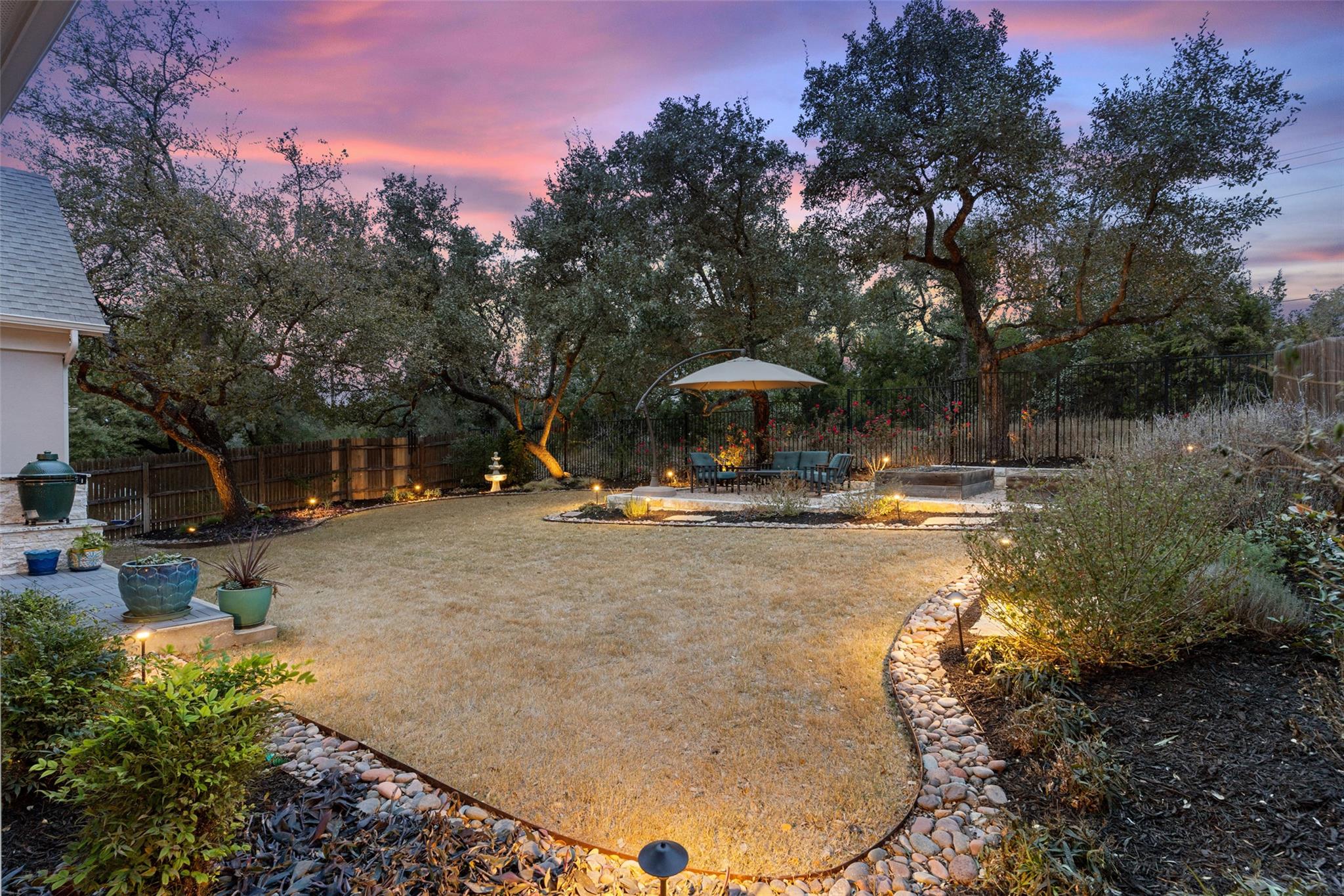 8412 Lookout Cliff Pass Property Photo 5