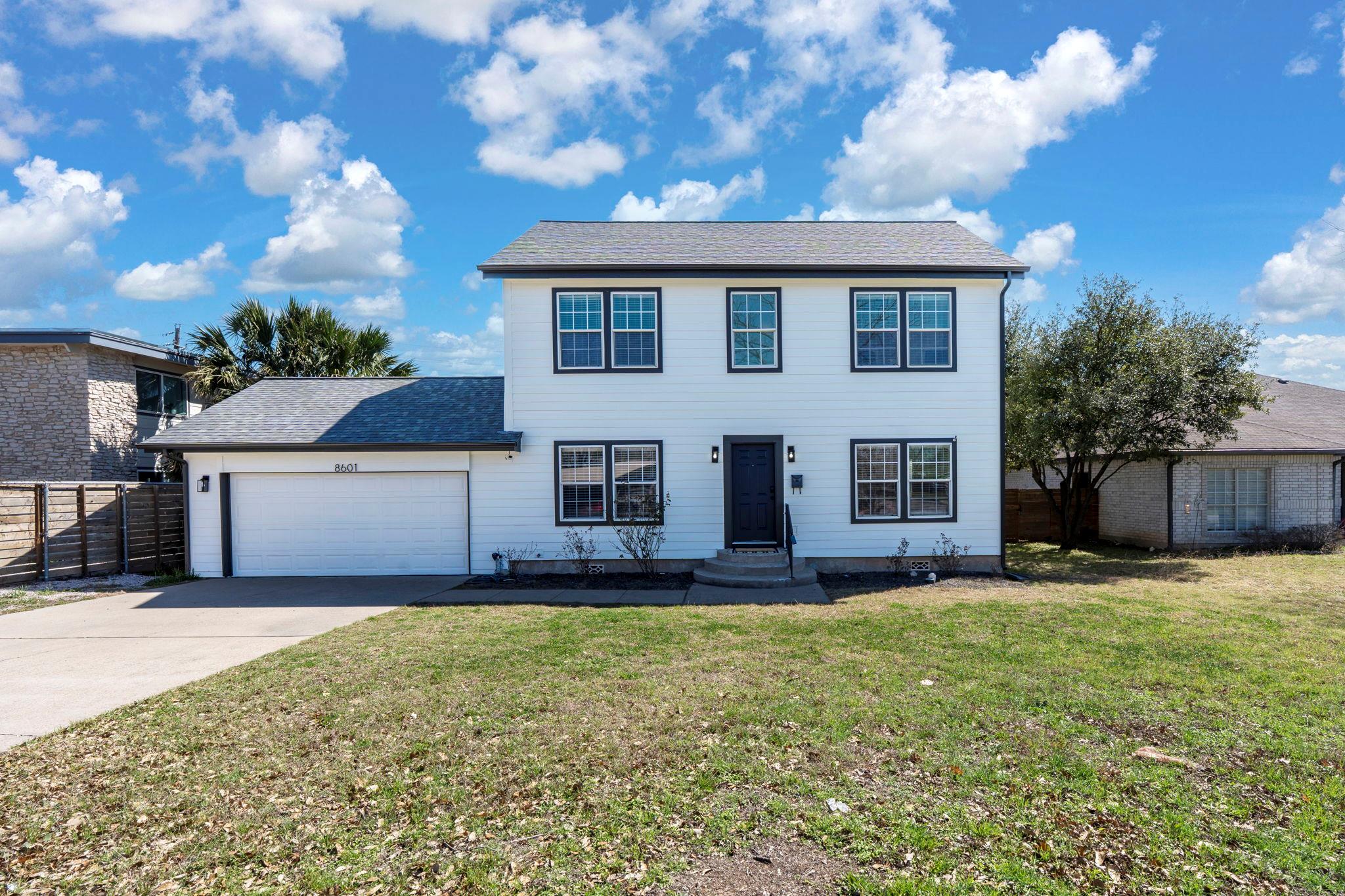 8601 Putnam Dr Property Photo 1