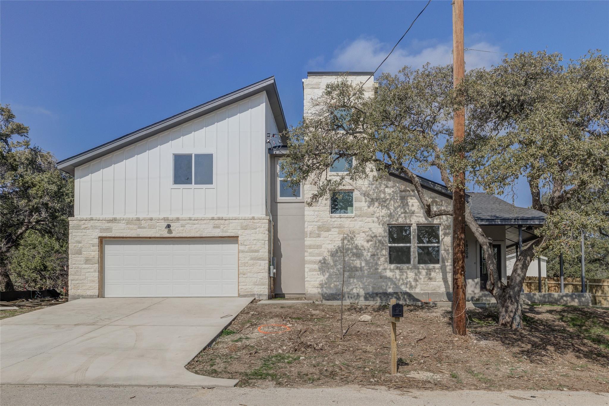 18208 Gregg Bluff Rd Property Photo 1