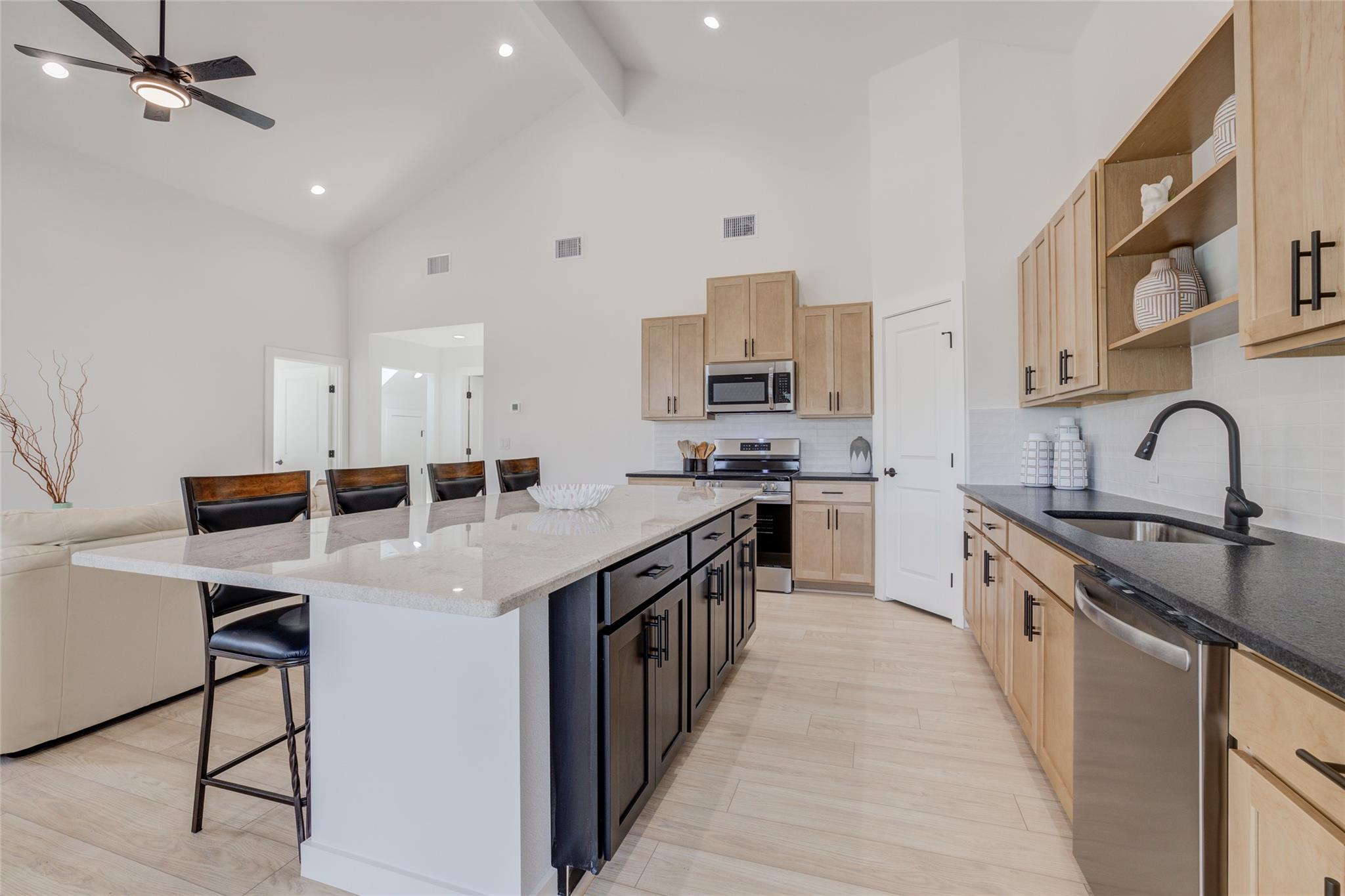 18208 Gregg Bluff Rd Property Photo 8