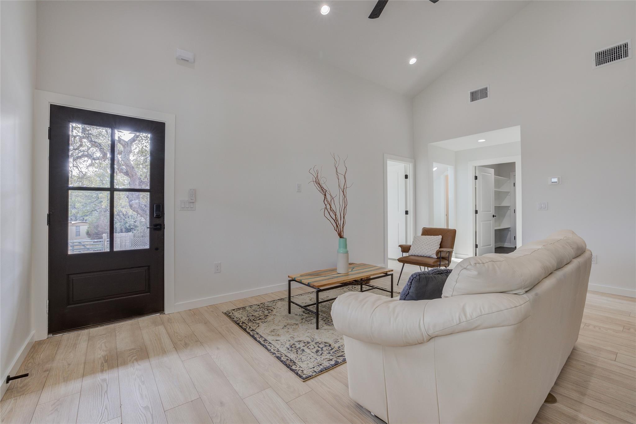 18208 Gregg Bluff Rd Property Photo 9