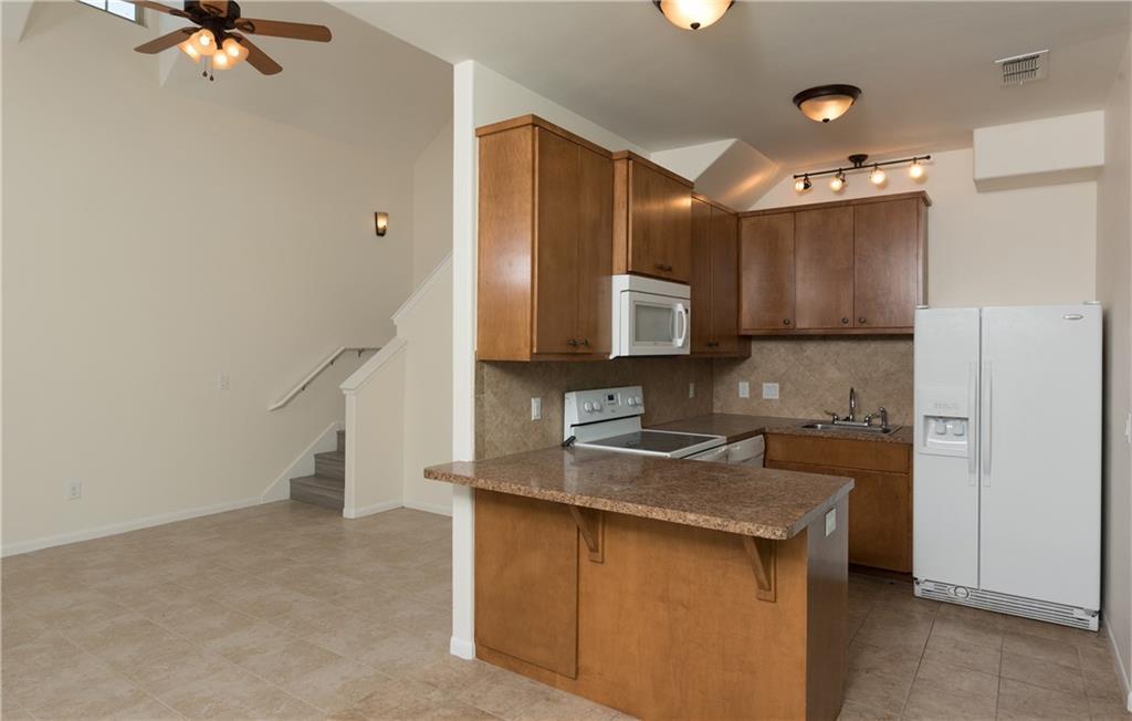 709 Franklin Blvd #a Property Photo 4