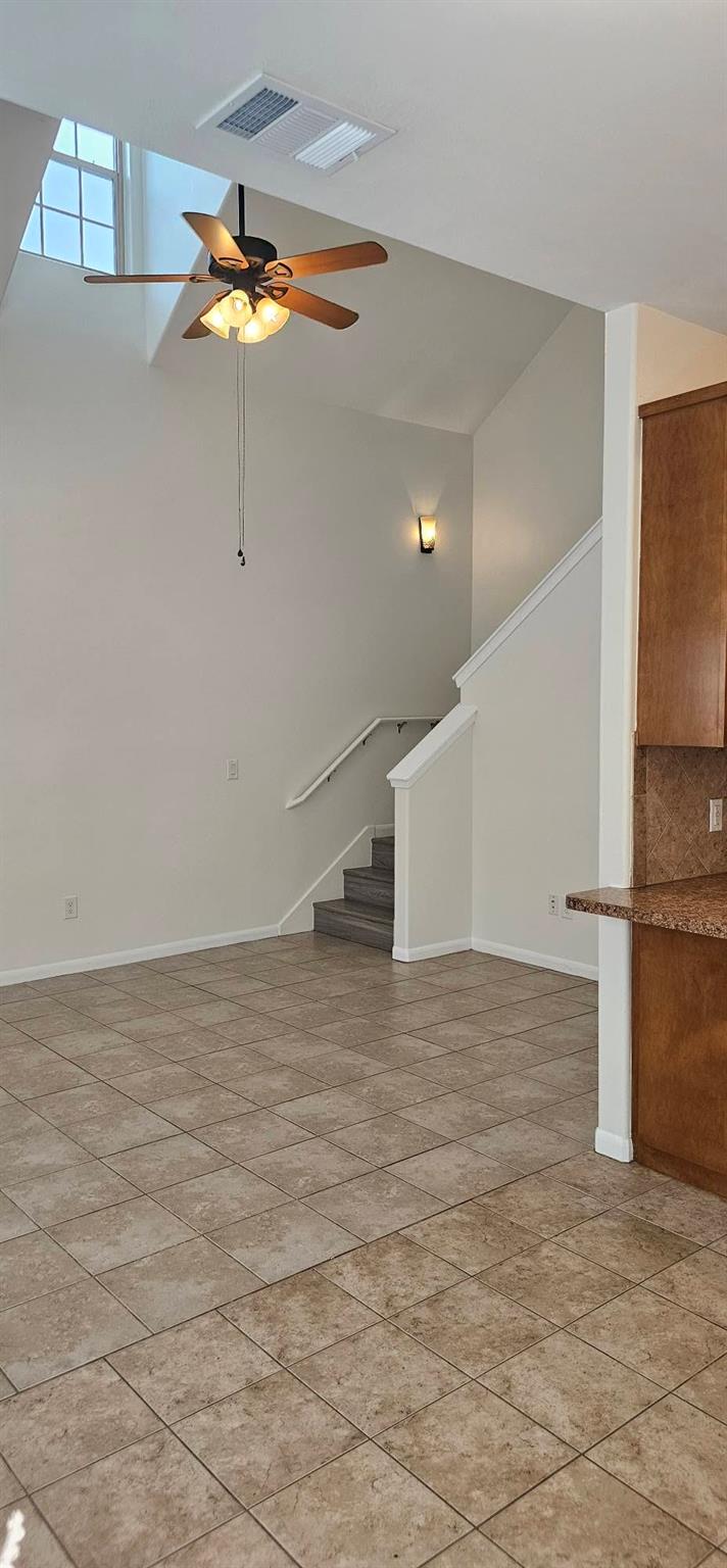 709 Franklin Blvd #a Property Photo 10