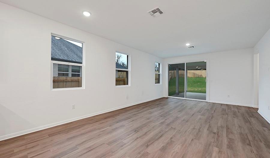 1409 Blue Oak Blvd Property Photo 7