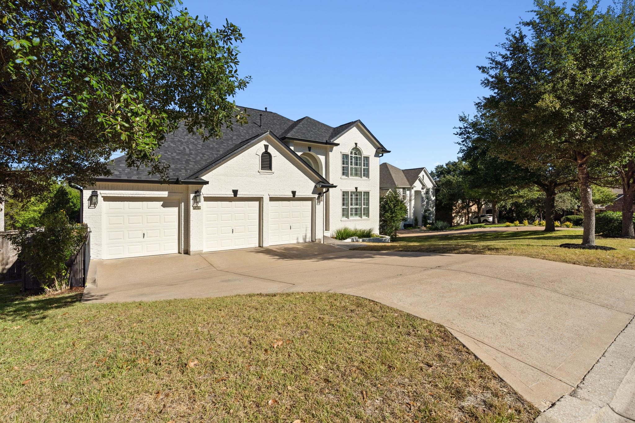 7312 Journeyville Dr Property Photo 2