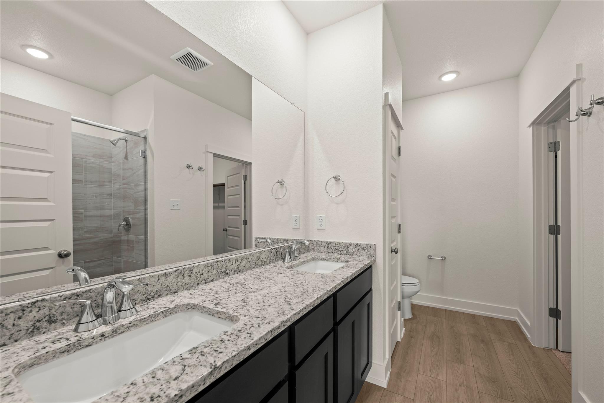 560 Gus Loop Property Photo 9
