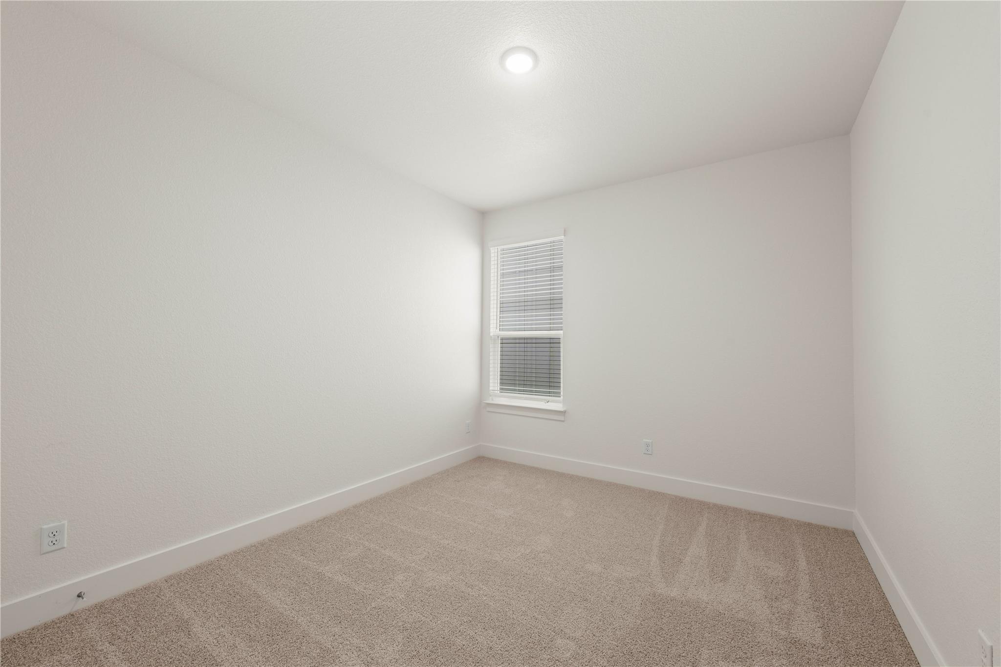 560 Gus Loop Property Photo 11