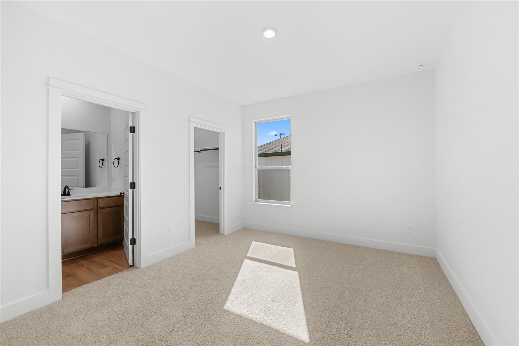 560 Gus Loop Property Photo 14