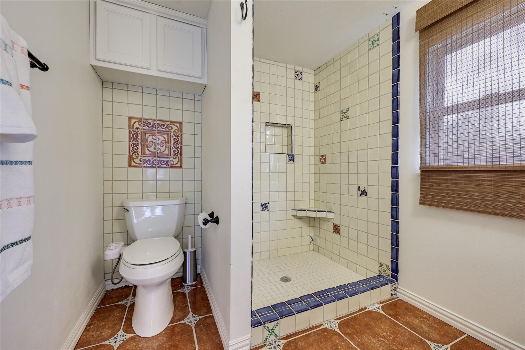 2908 Perry Ln Property Photo 30