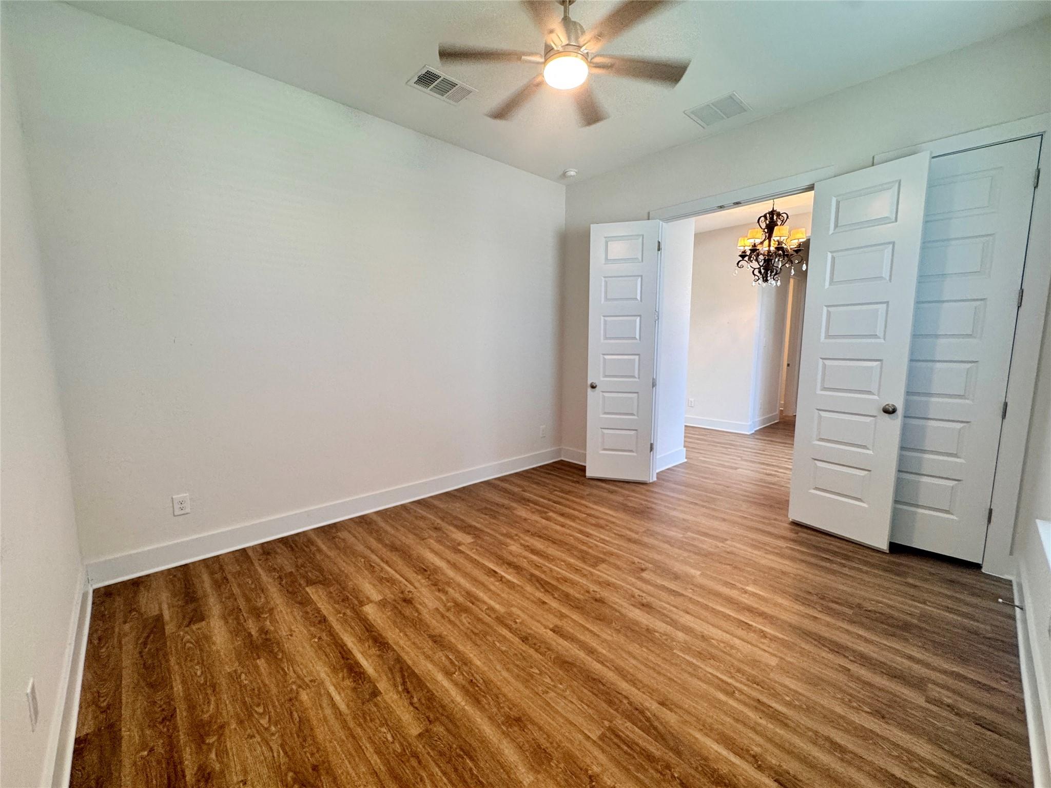 2605 Brushwood Mdw Property Photo 3