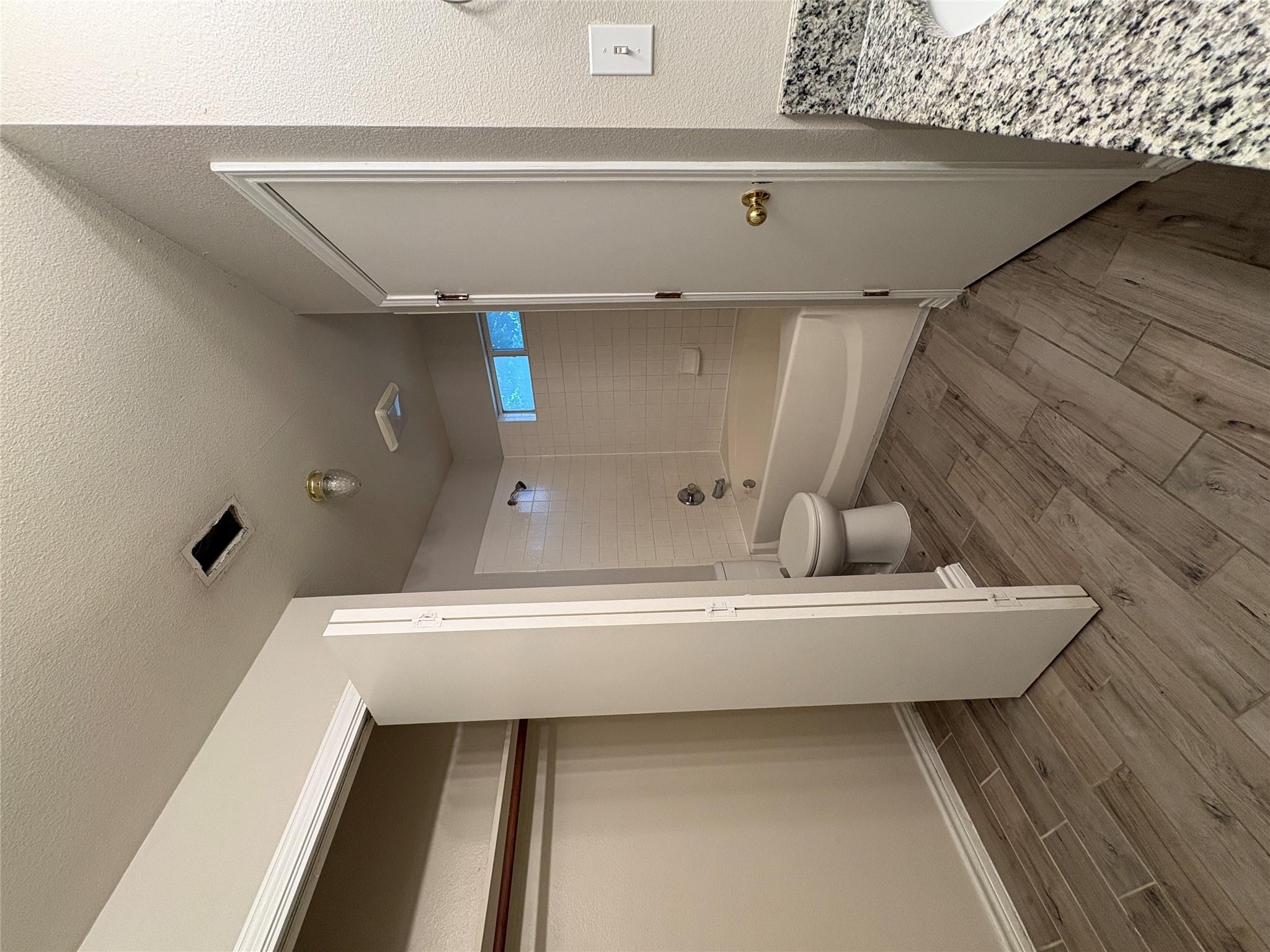 2405 Wisteria Way Property Photo 16