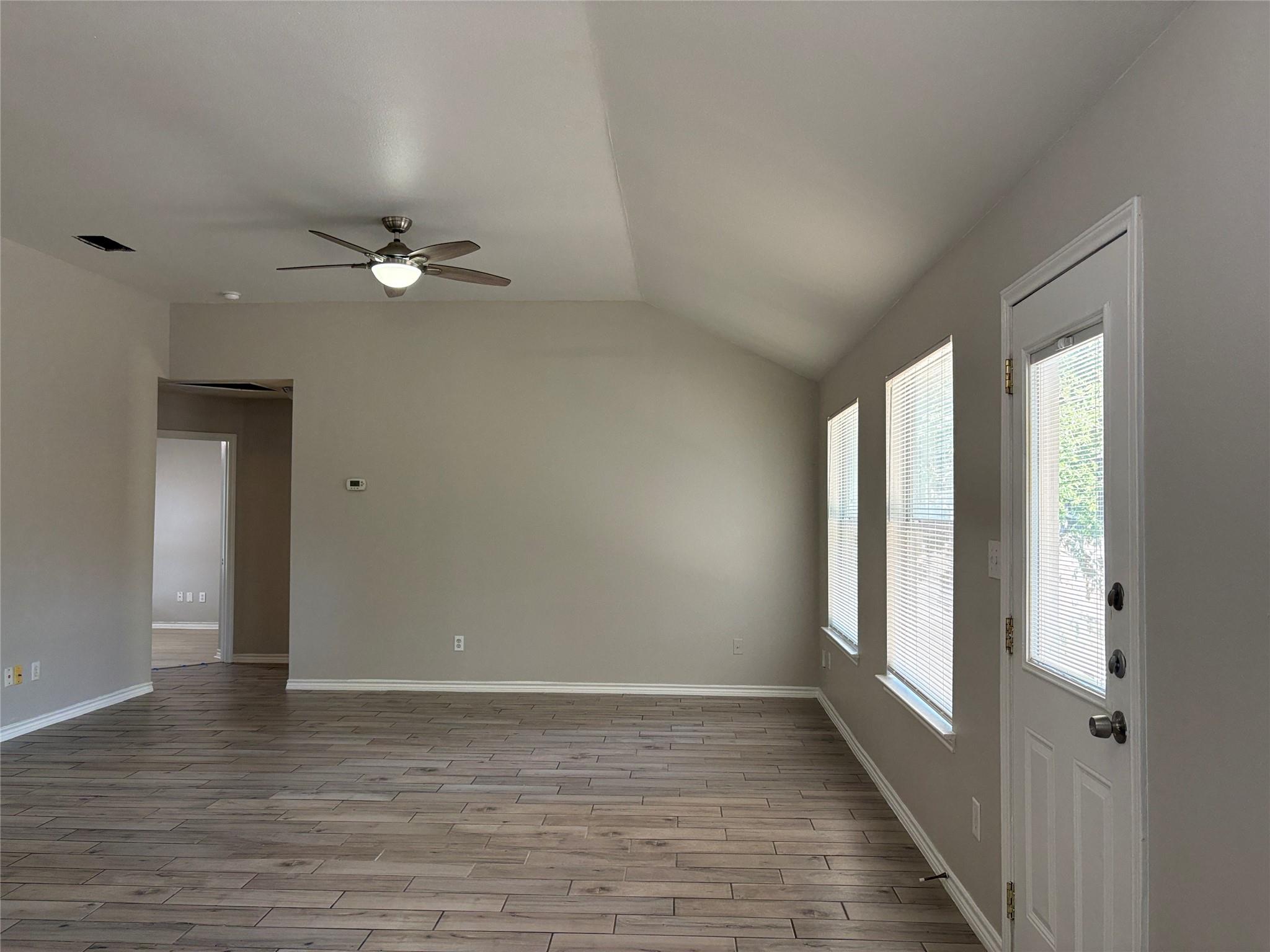 2405 Wisteria Way Property Photo 18