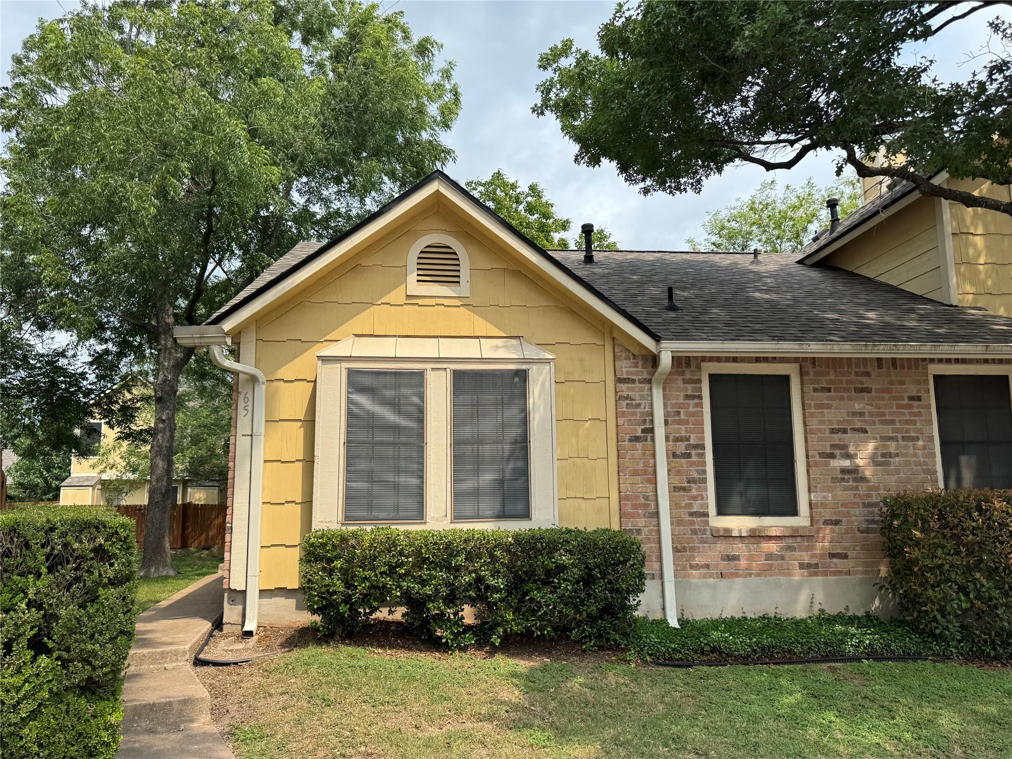11901 Swearingen DR 65-M Property Photo 1