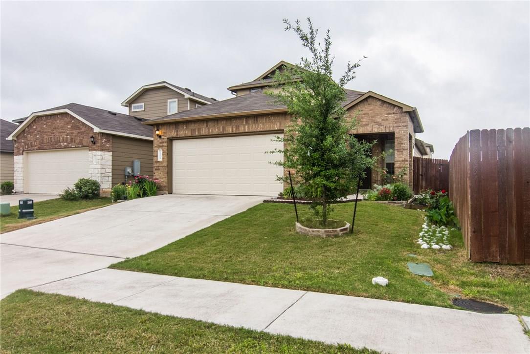 16009 Hawthorne Heights Trl Property Photo 1