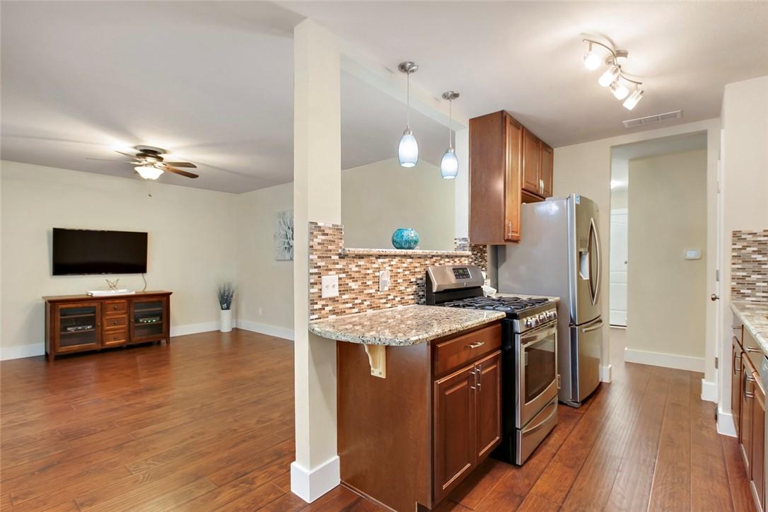 6101 Harwin Ln Property Photo 3