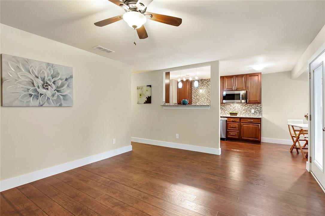 6101 Harwin Ln Property Photo 4