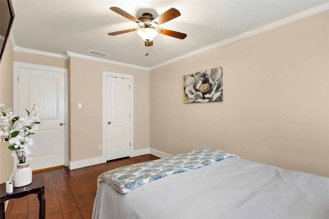 6101 Harwin Ln Property Photo 9
