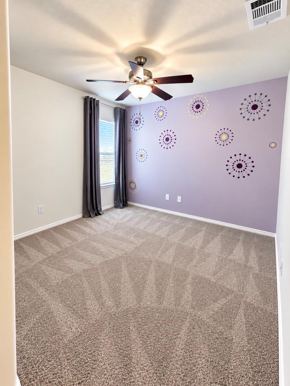 371 Housefinch Loop Property Photo 7