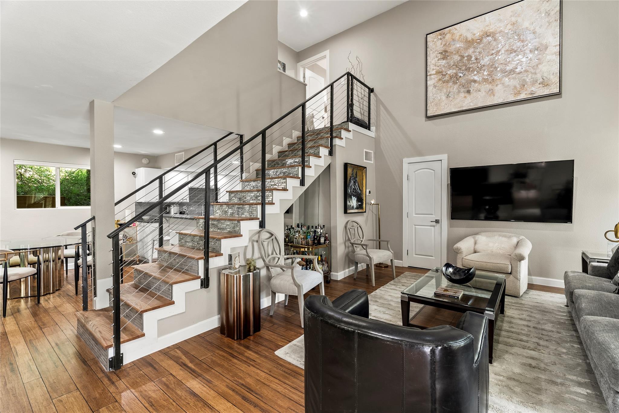 2101 Airole Way #a Property Photo 12