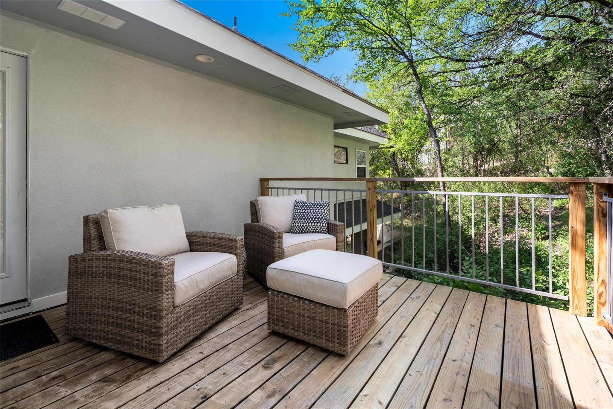 2101 Airole Way #a Property Photo 20