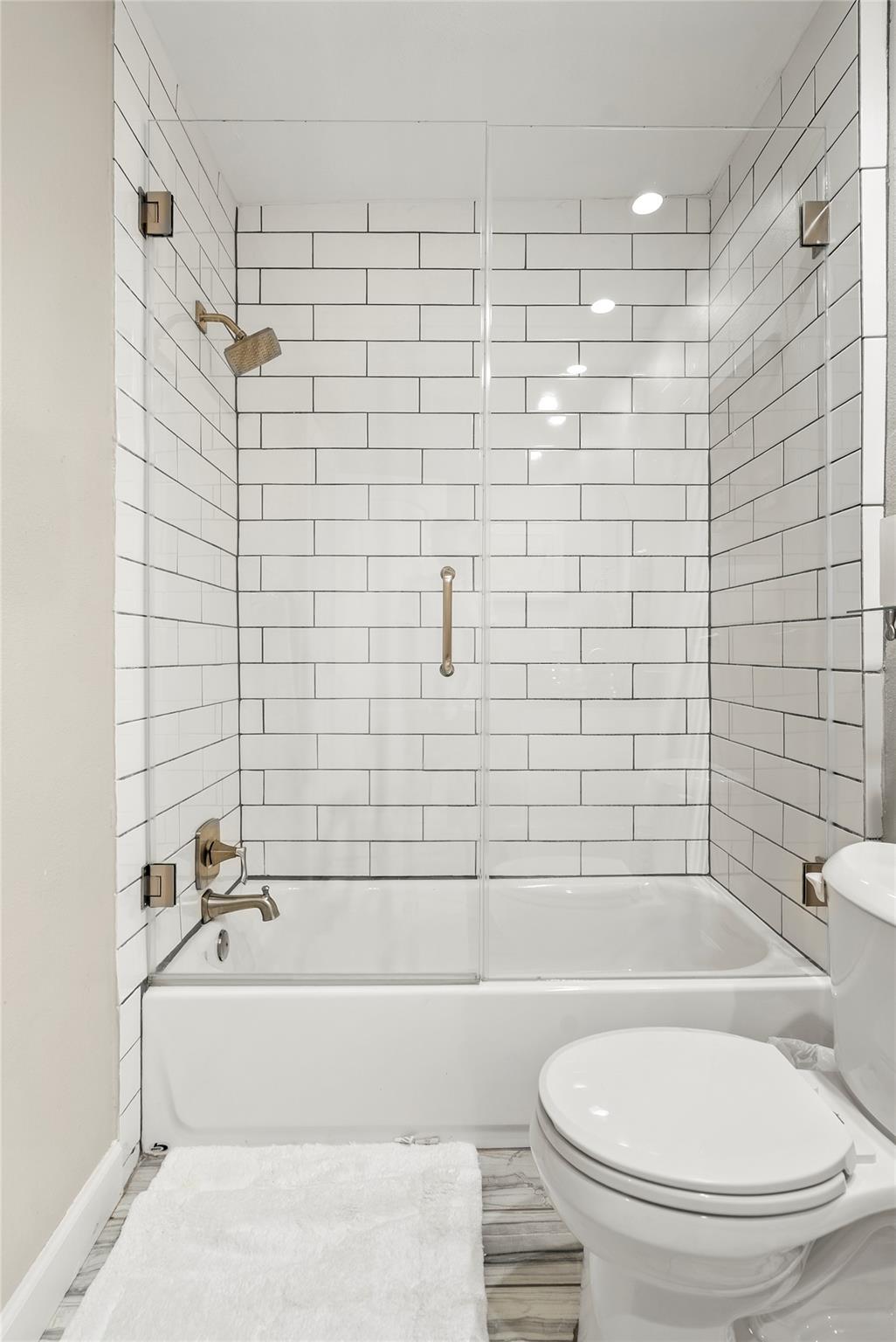 2101 Airole Way #a Property Photo 29
