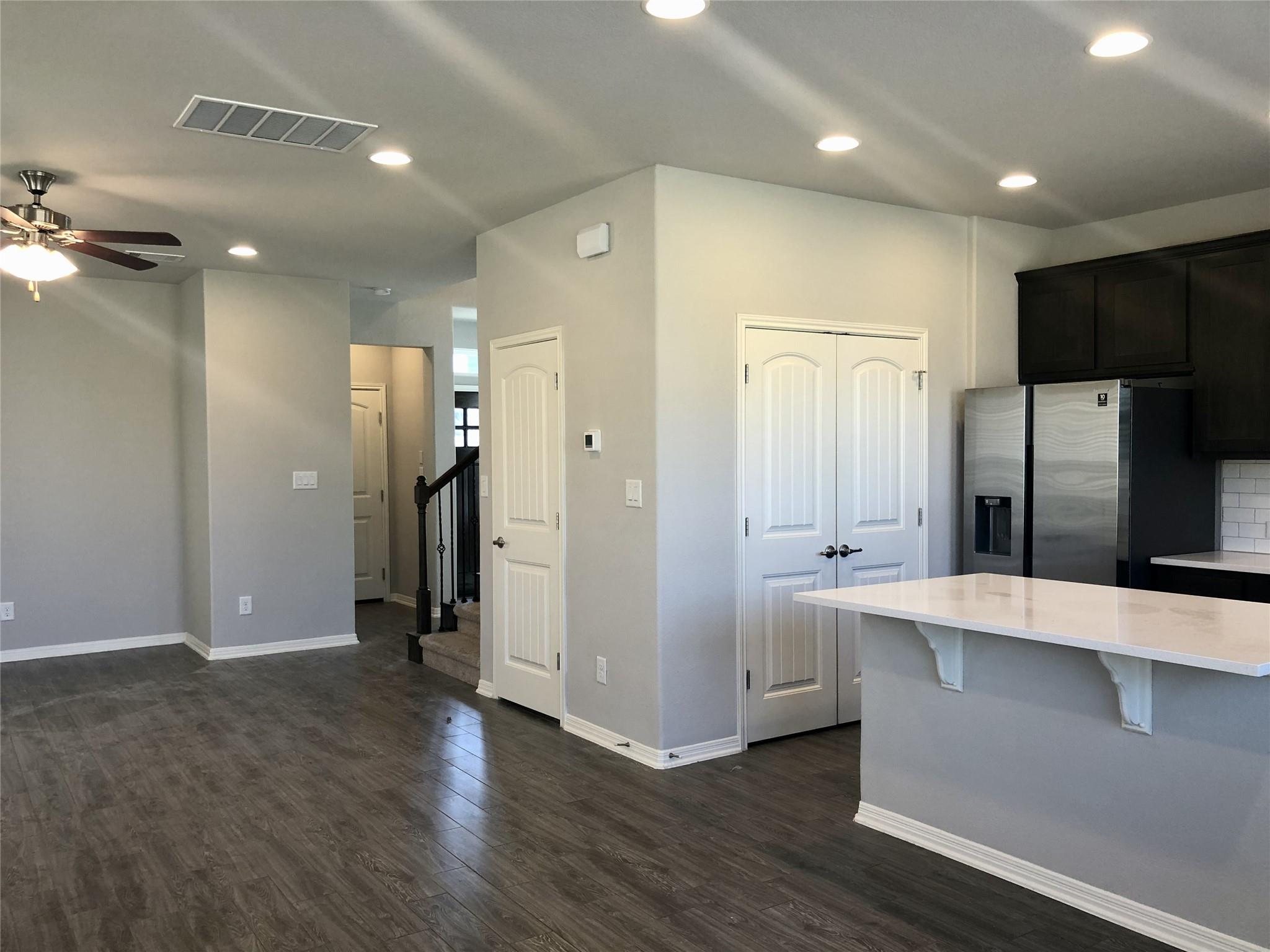 198 Simon None Property Photo 5