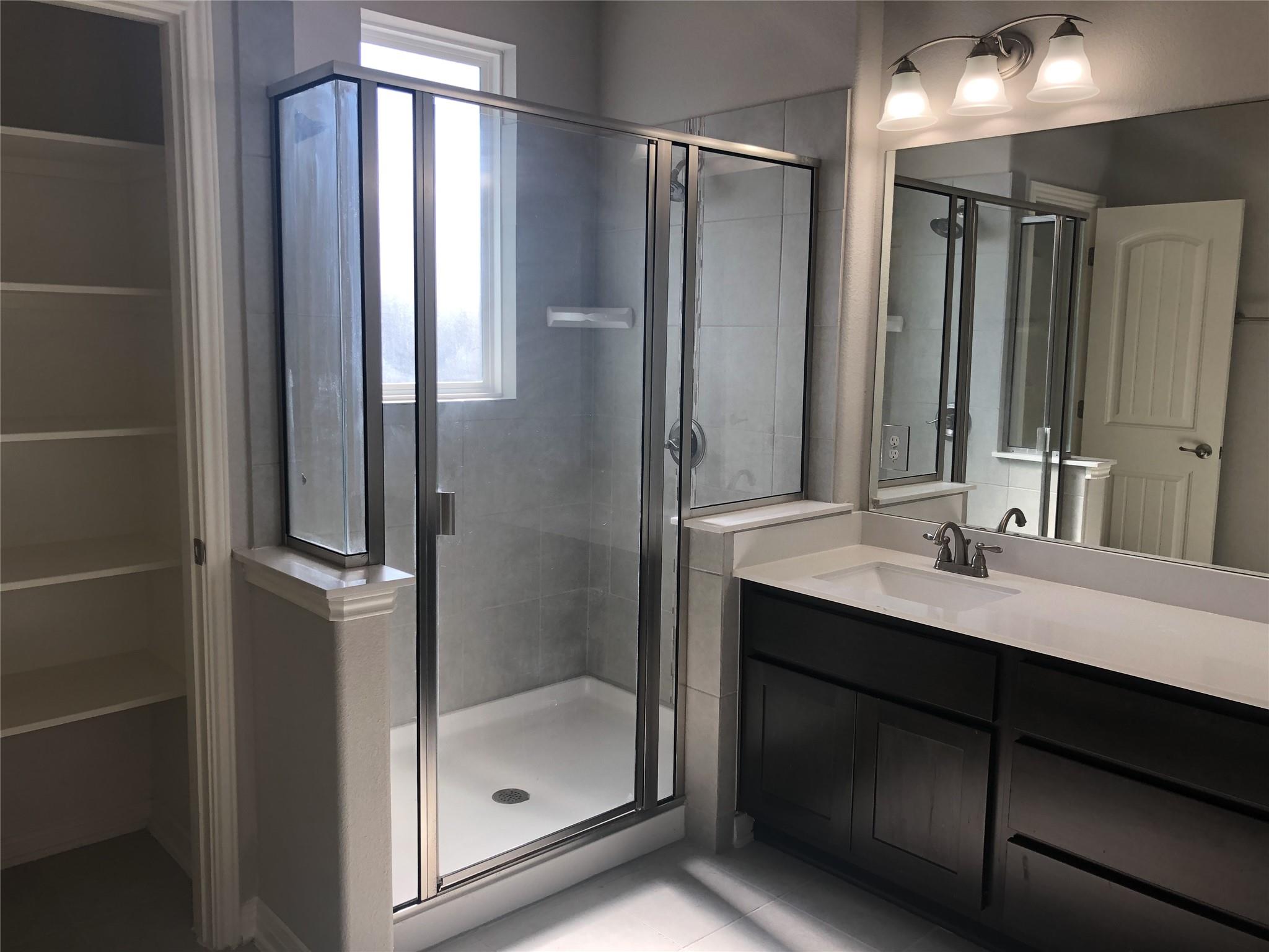198 Simon None Property Photo 10