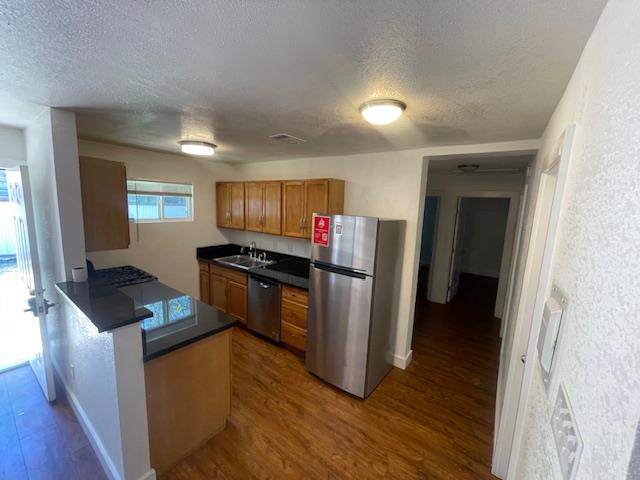 1113 E 3rd St #b Property Photo 4
