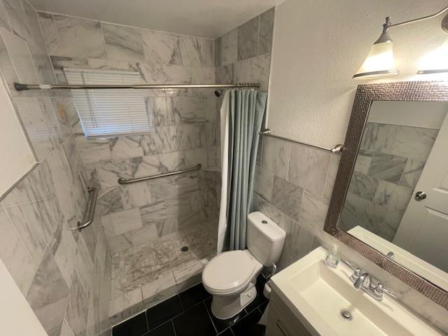 1113 E 3rd St #b Property Photo 10