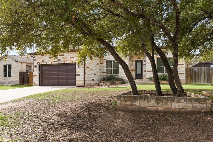 21434 Lakefront Dr Property Photo 2