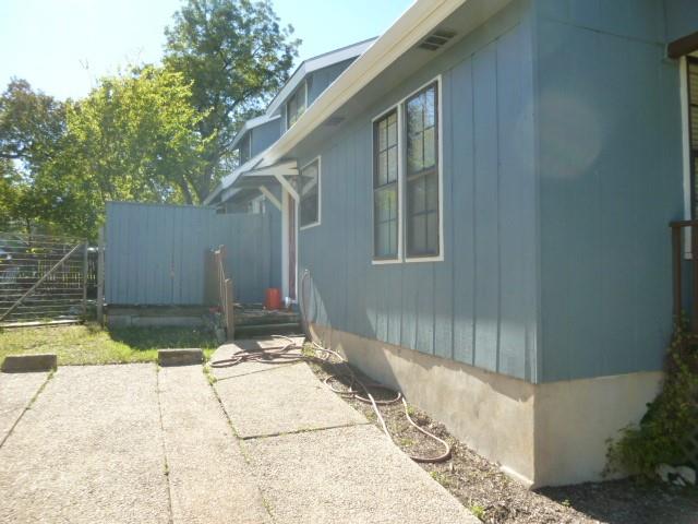 1609 W 11th St Property Photo 37