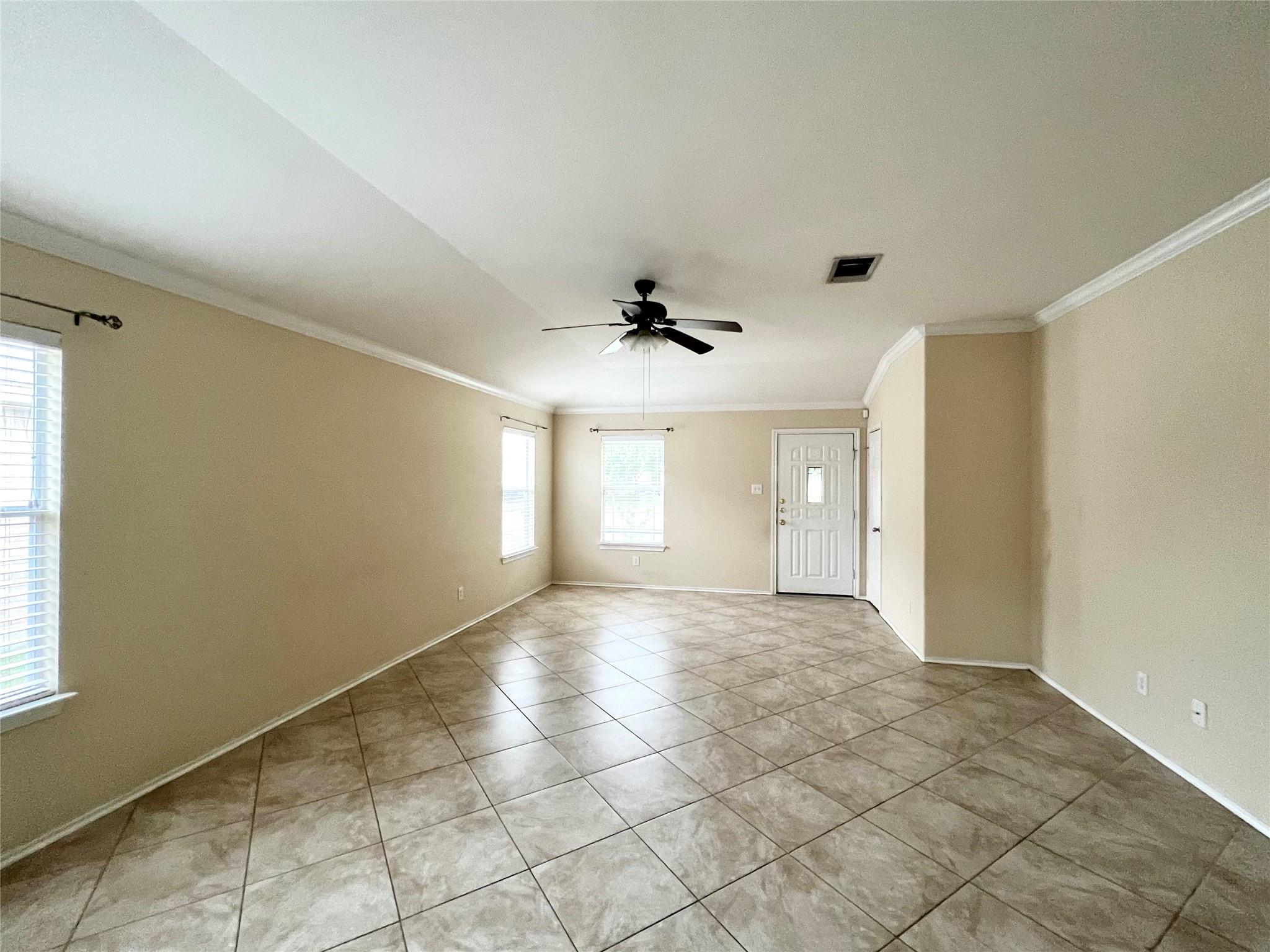 2428 Green Meadows Ln Property Photo 4