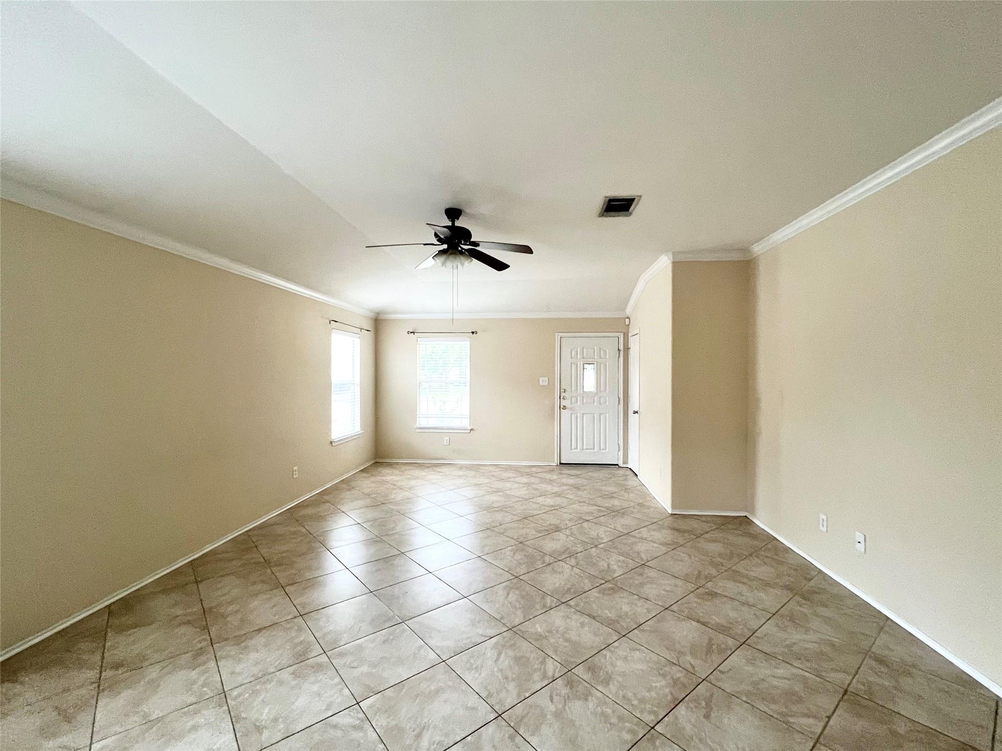 2428 Green Meadows Ln Property Photo 5