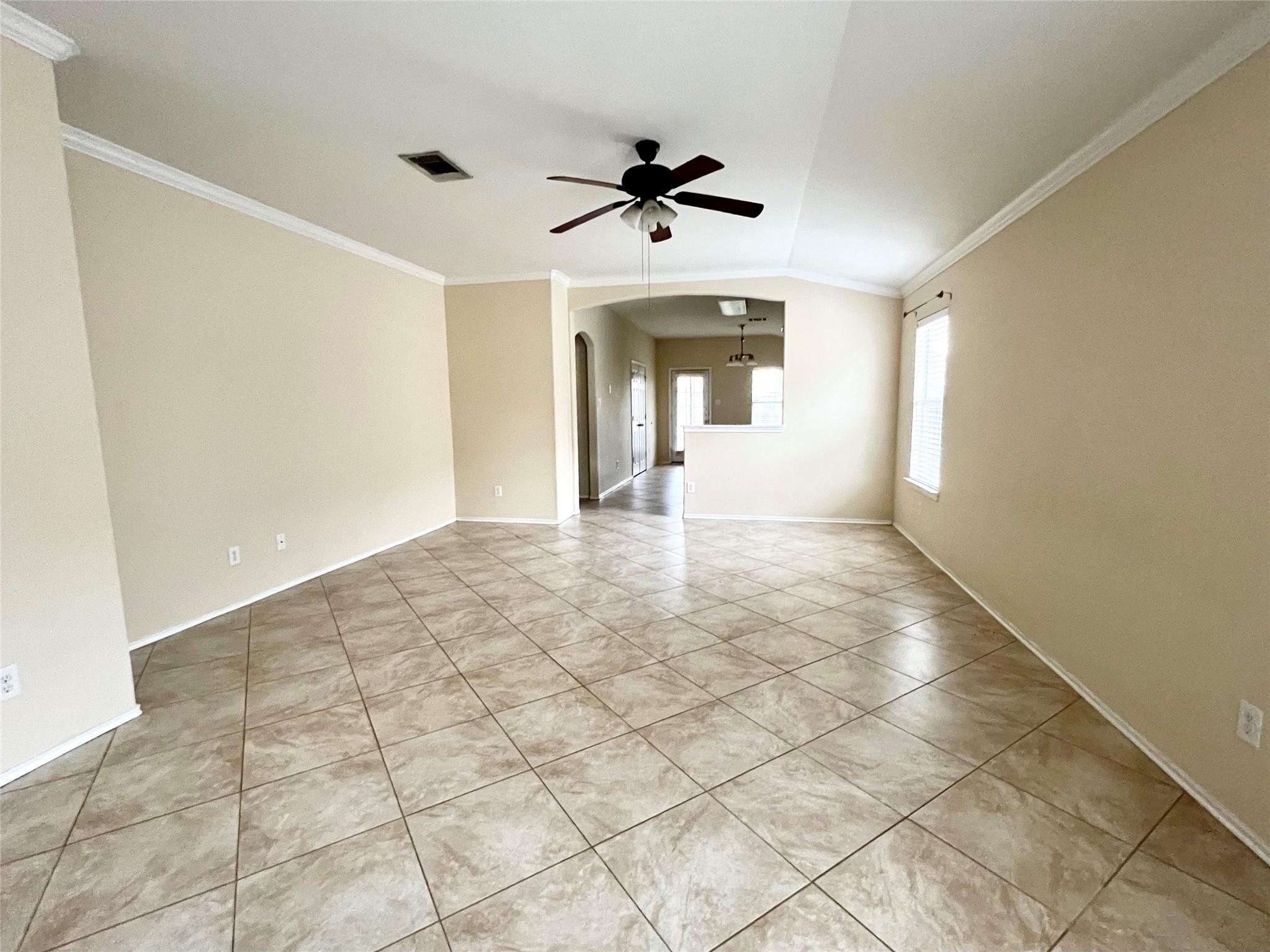 2428 Green Meadows Ln Property Photo 6