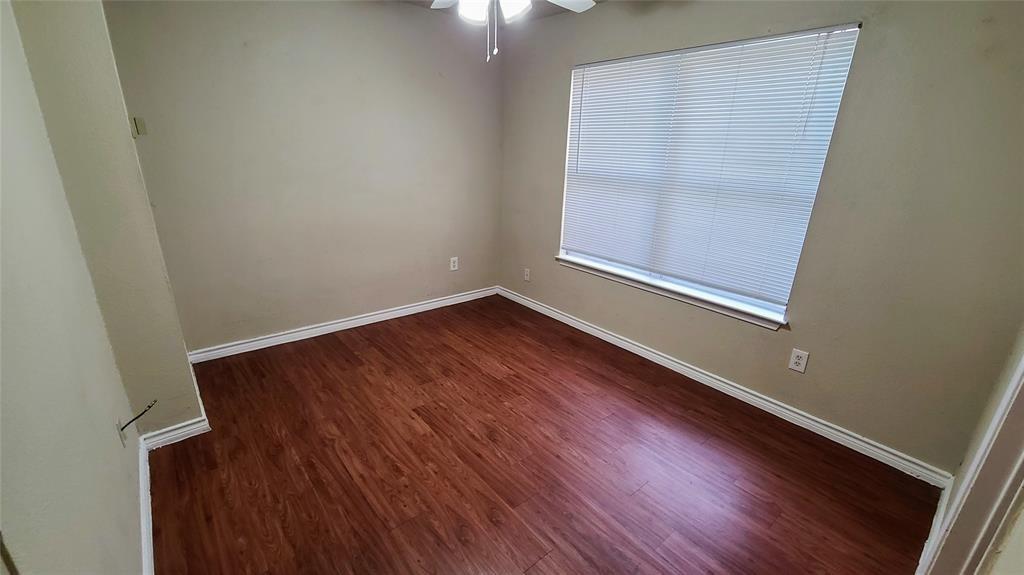 1907 Robbins Pl #105 Property Photo 4