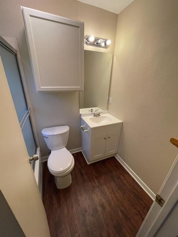 1907 Robbins Pl #105 Property Photo 5