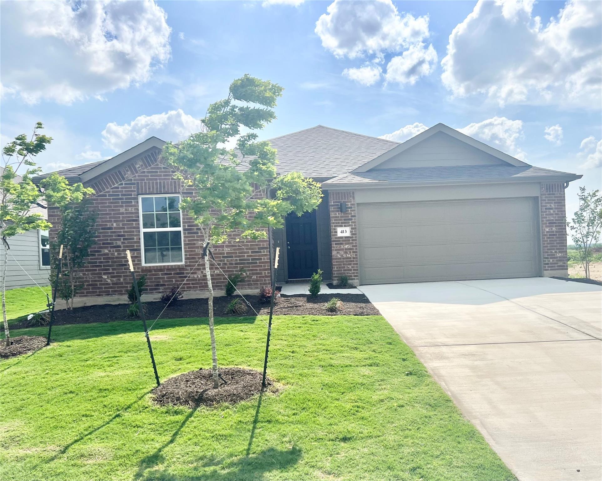 413 Red Wolf Dr Property Photo 1