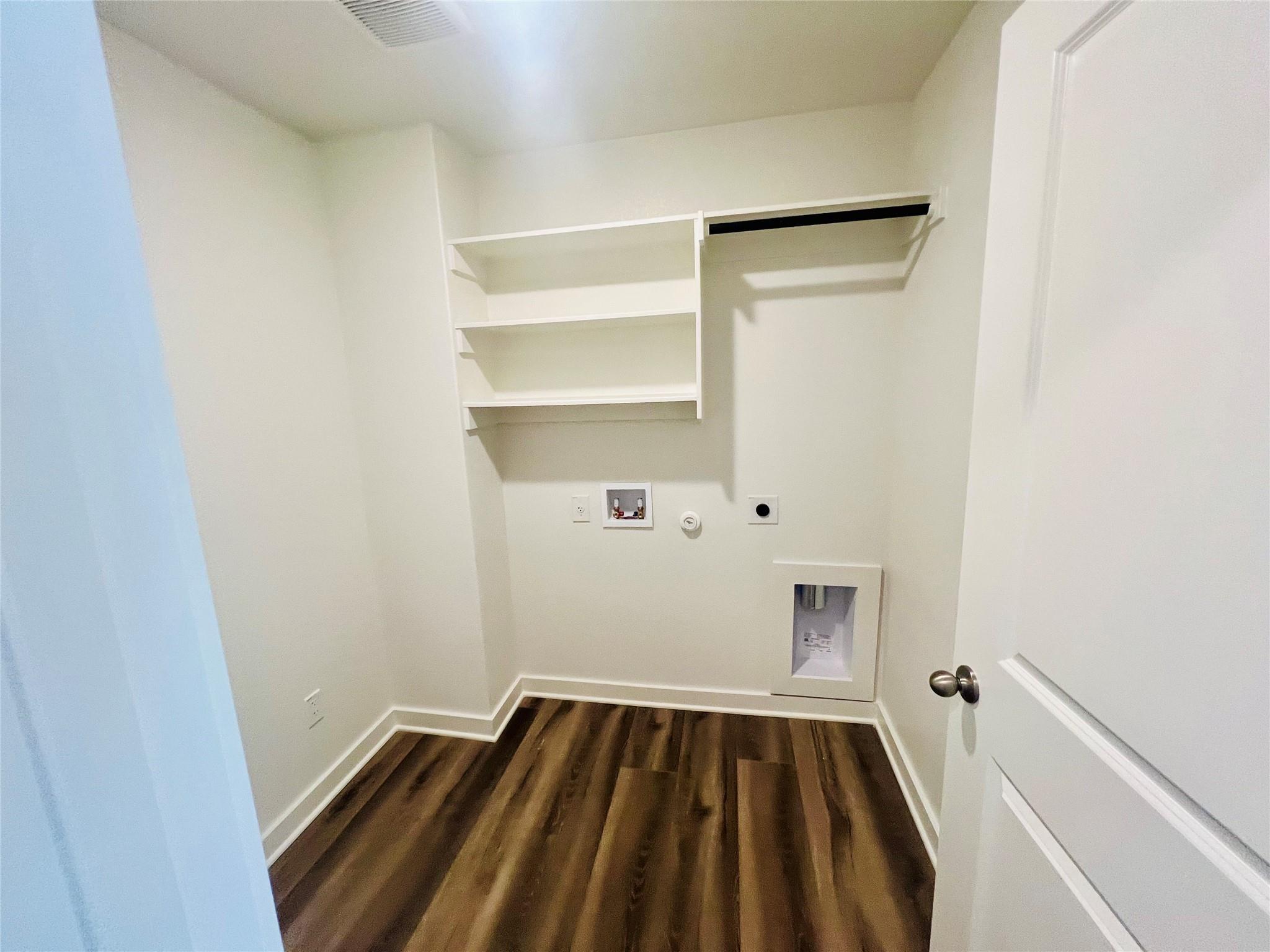 413 Red Wolf Dr Property Photo 6