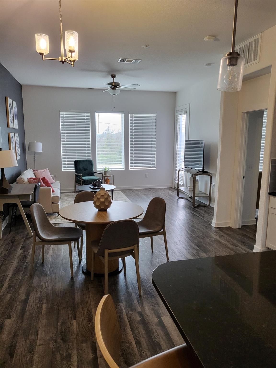 680 Naumann Dr #a3 None #a3 Property Photo 4