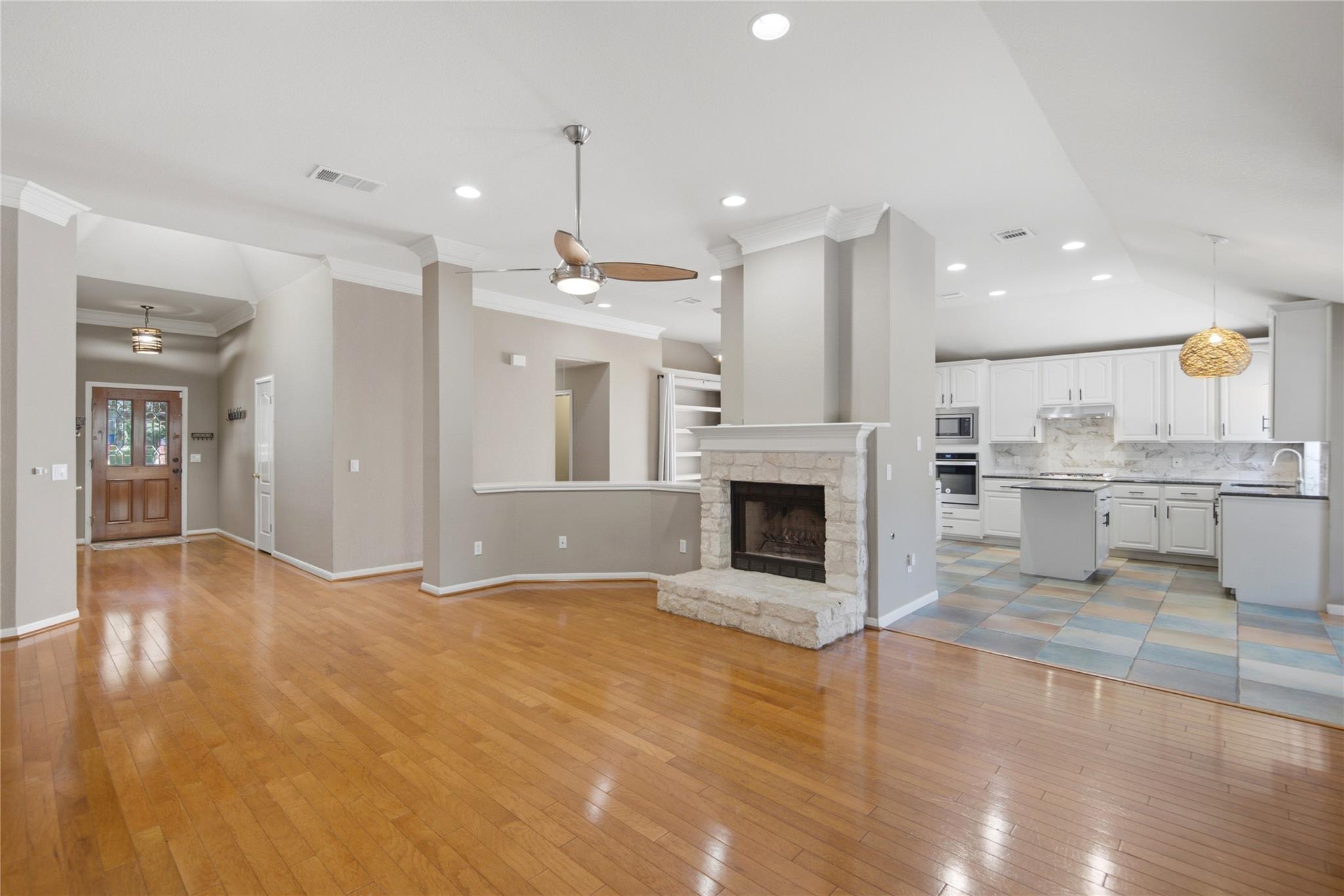 6032 Roxbury Ln Property Photo 9