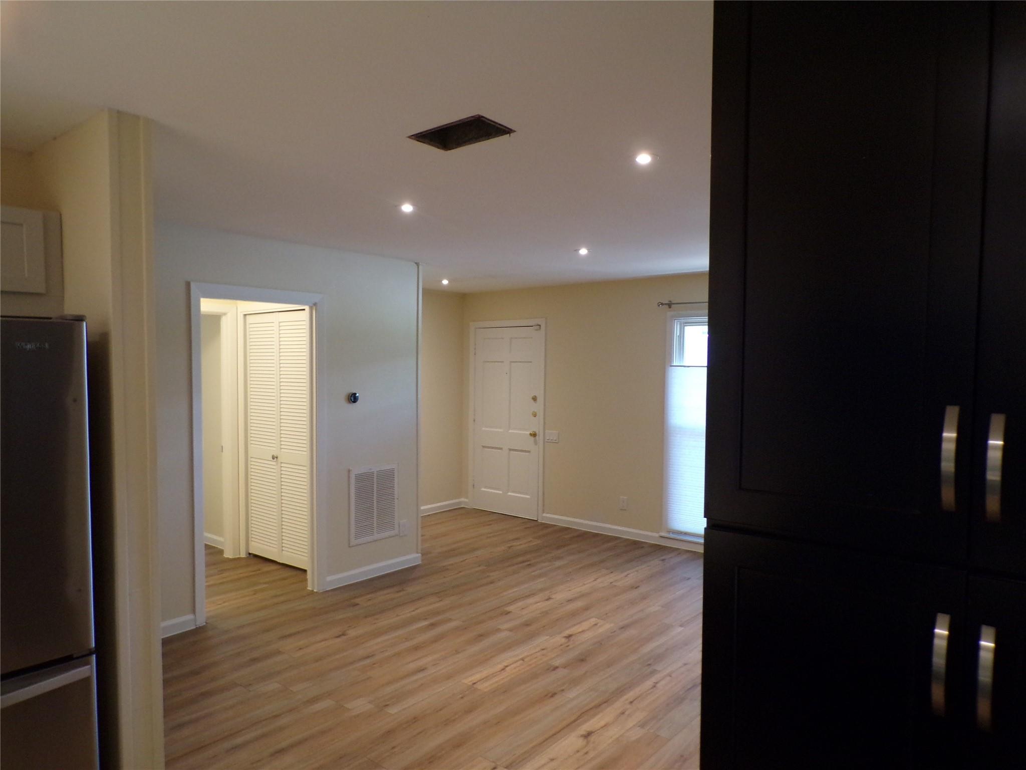 3819 Jefferson St Property Photo 6