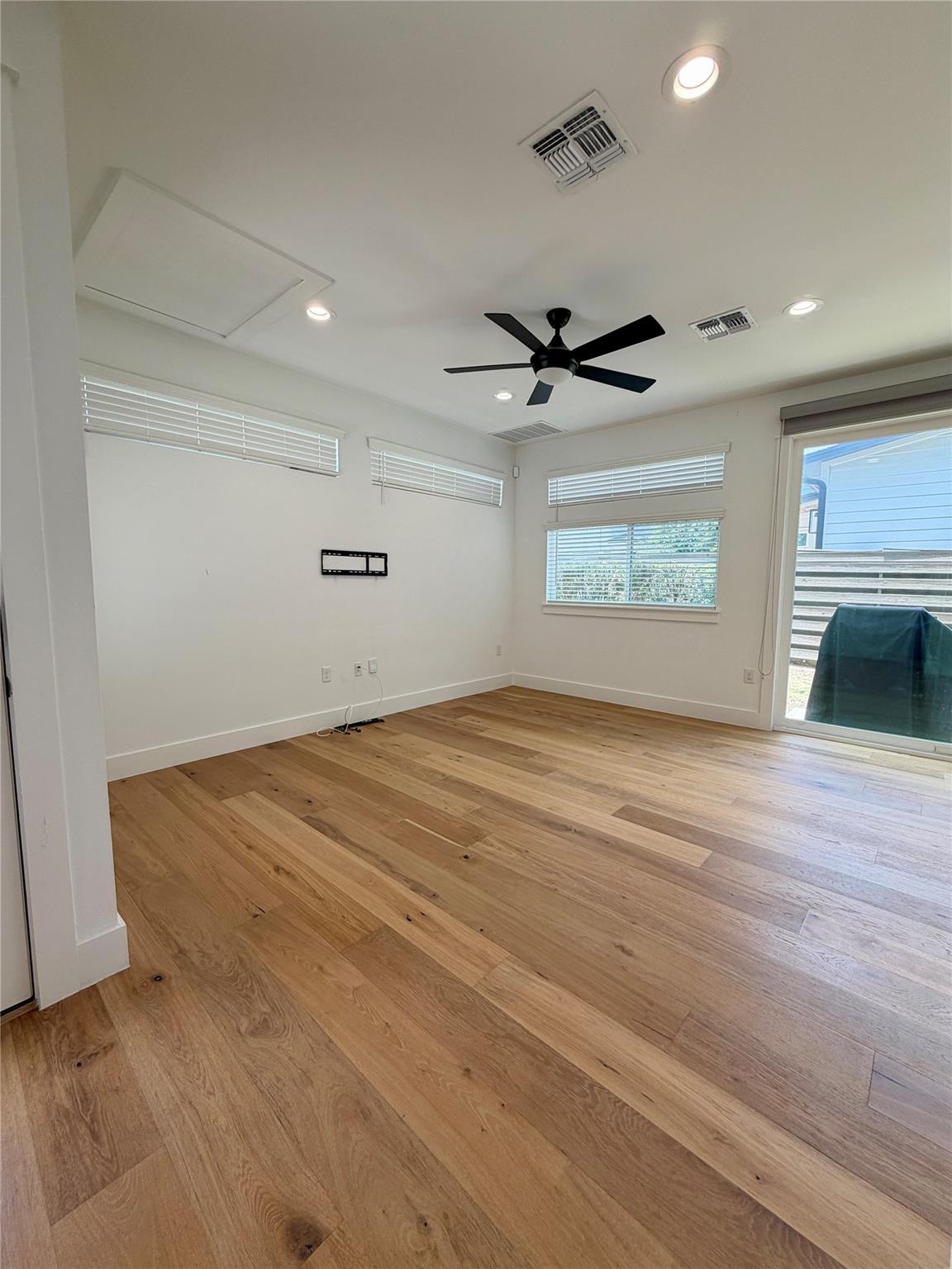 6102 Ponca St #2 Property Photo 6