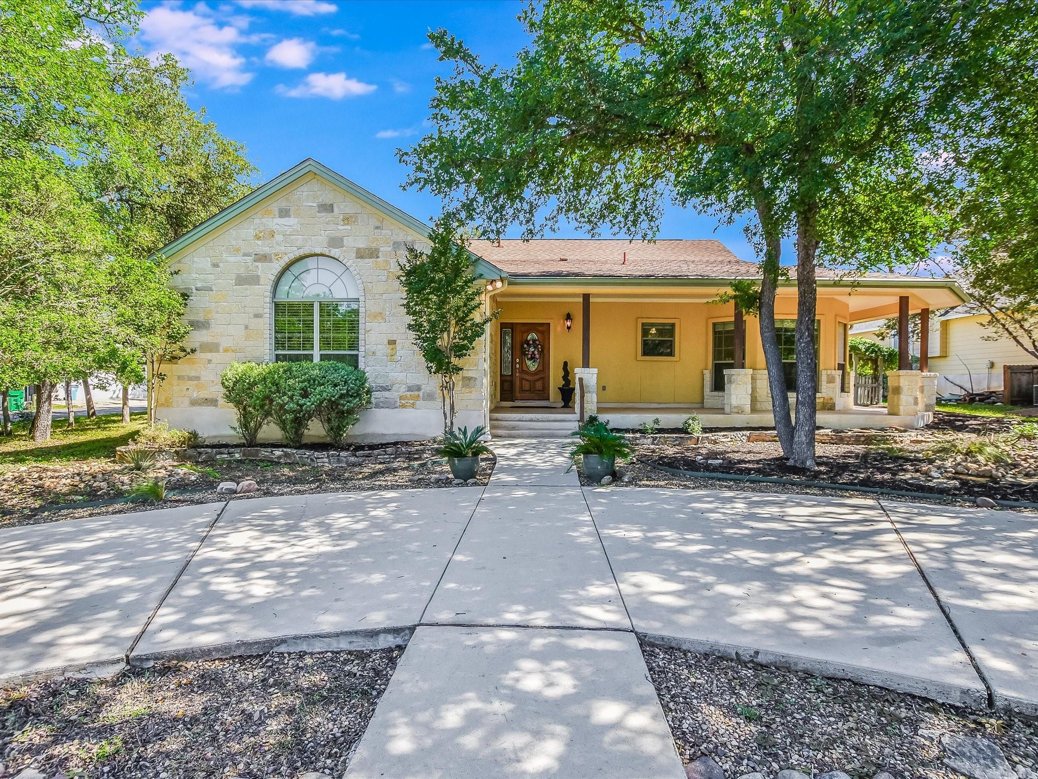 1 Woodview Ct Property Photo 2