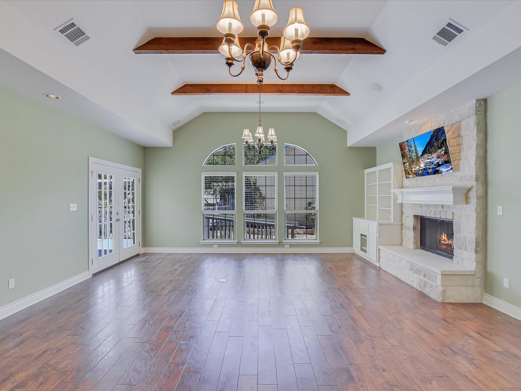 1 Woodview Ct Property Photo 6