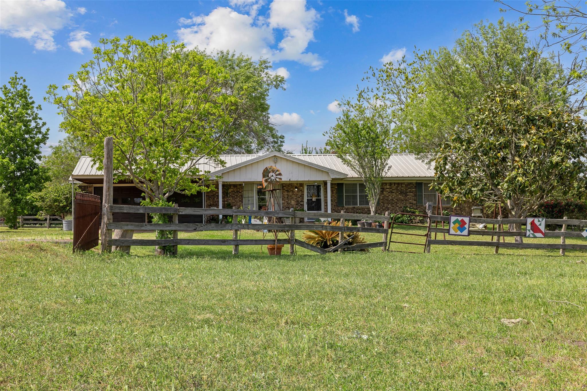 1727 Fm 2503 Property Photo