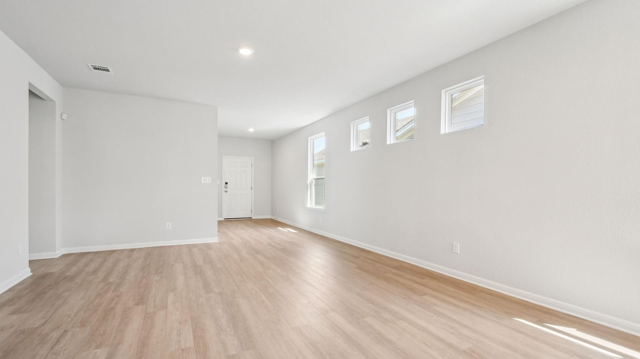 1124 Wild Leaf Way Property Photo 8