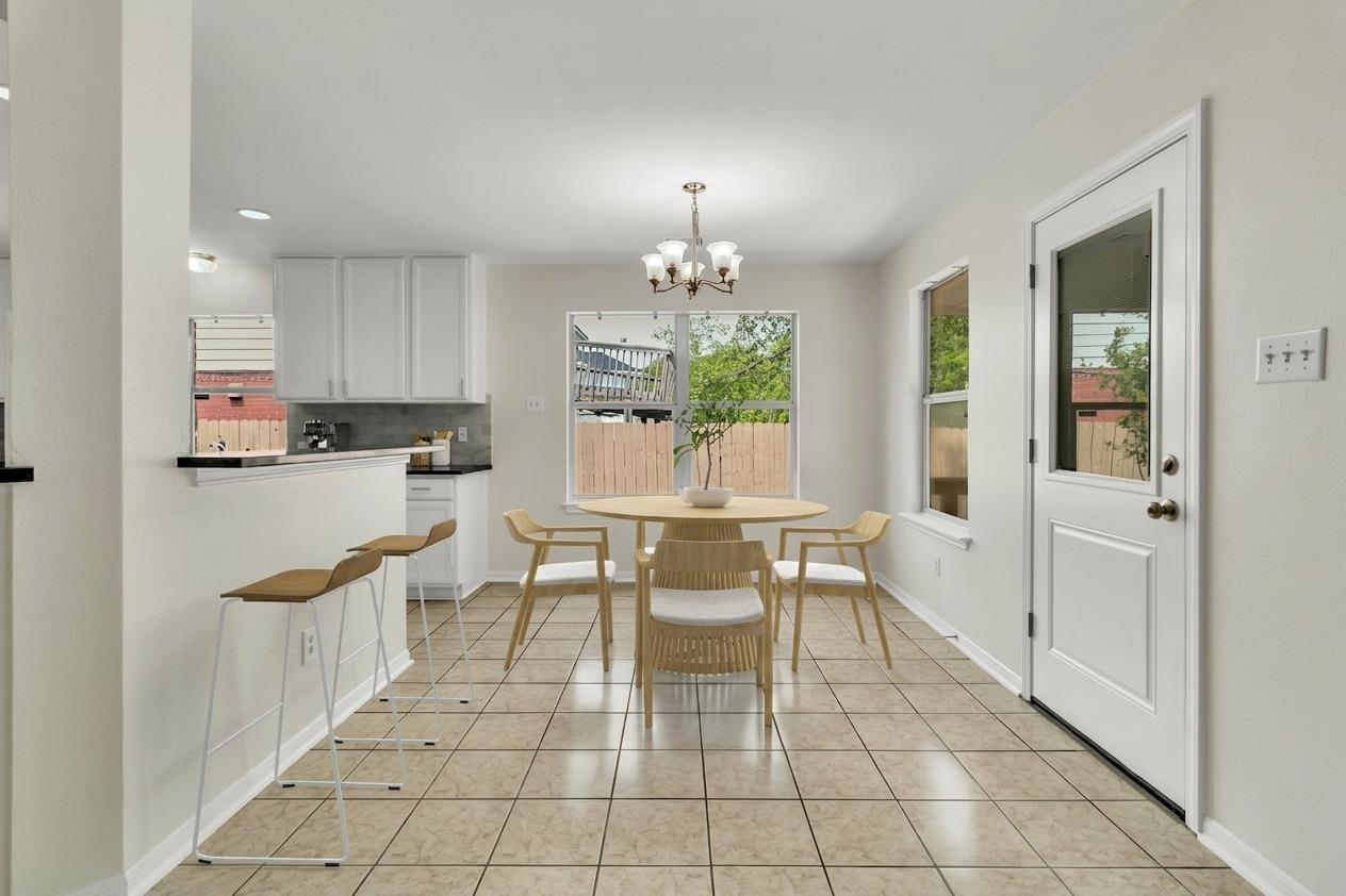 11209 Avering Ln Property Photo 9
