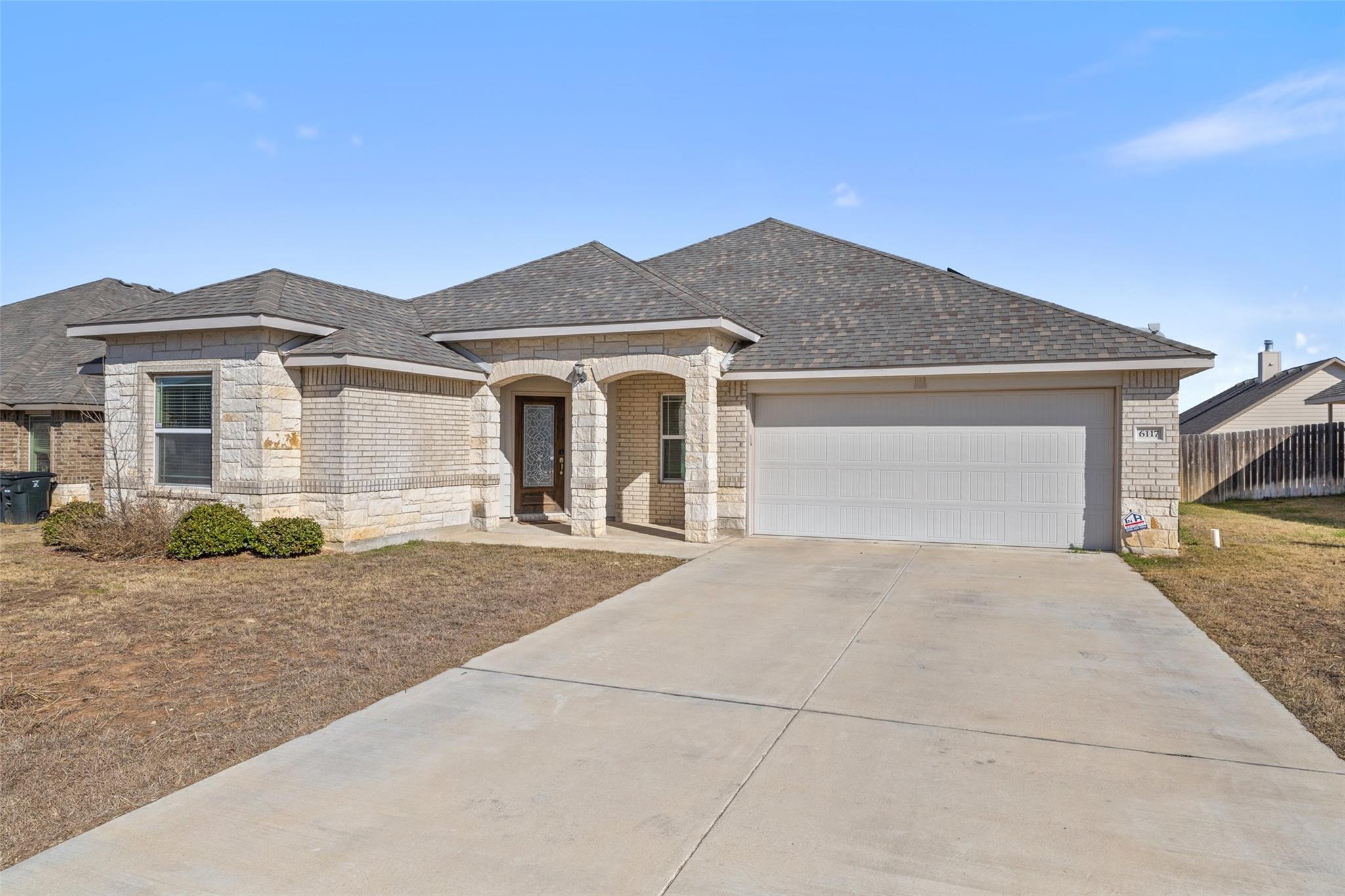 6117 Verde Dr Property Photo