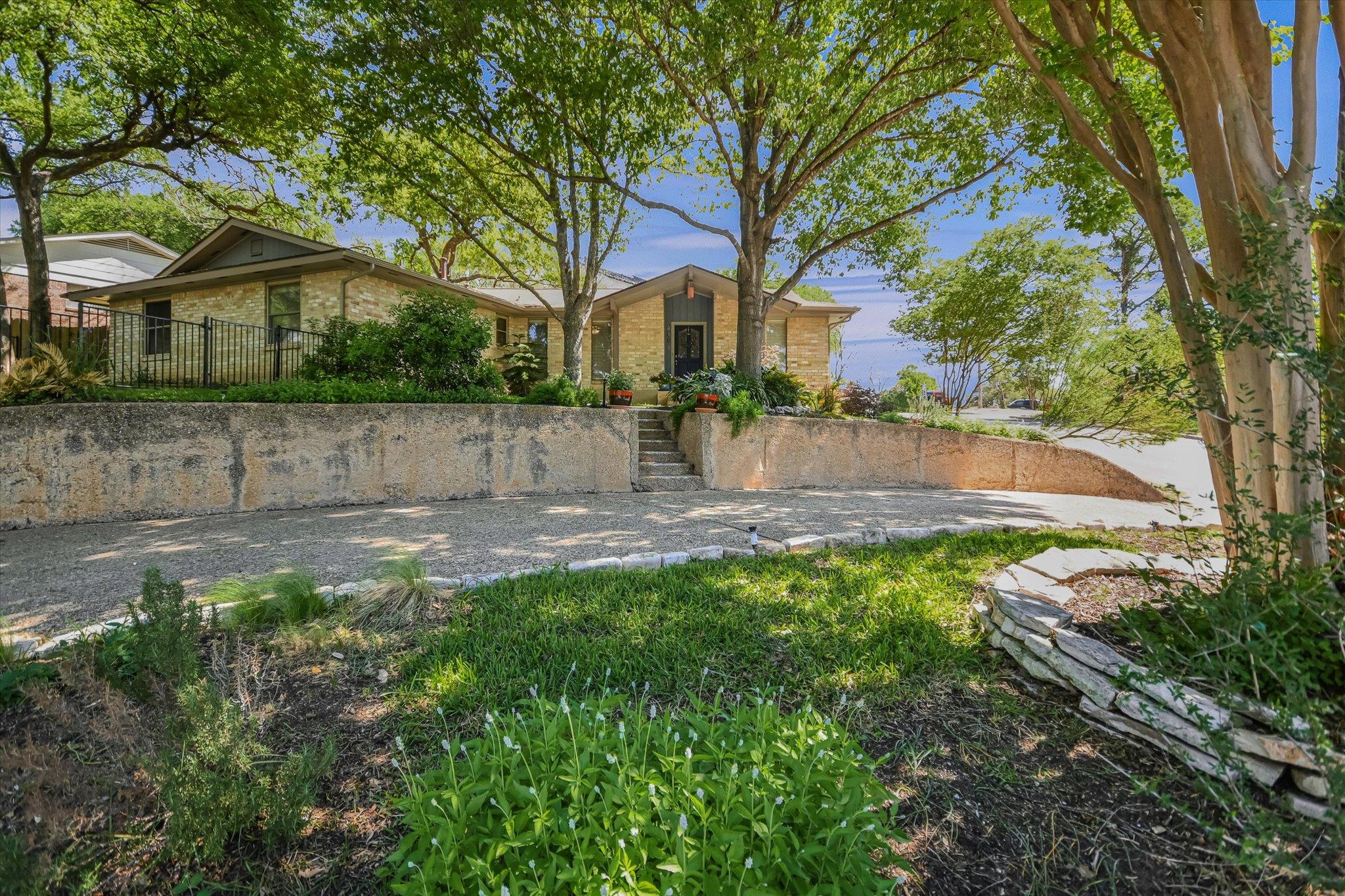 7901 Havenwood Dr Property Photo 6