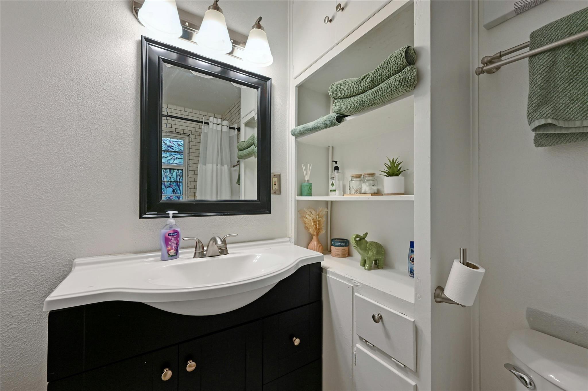 1103 Kenwood Ave #b Property Photo 10